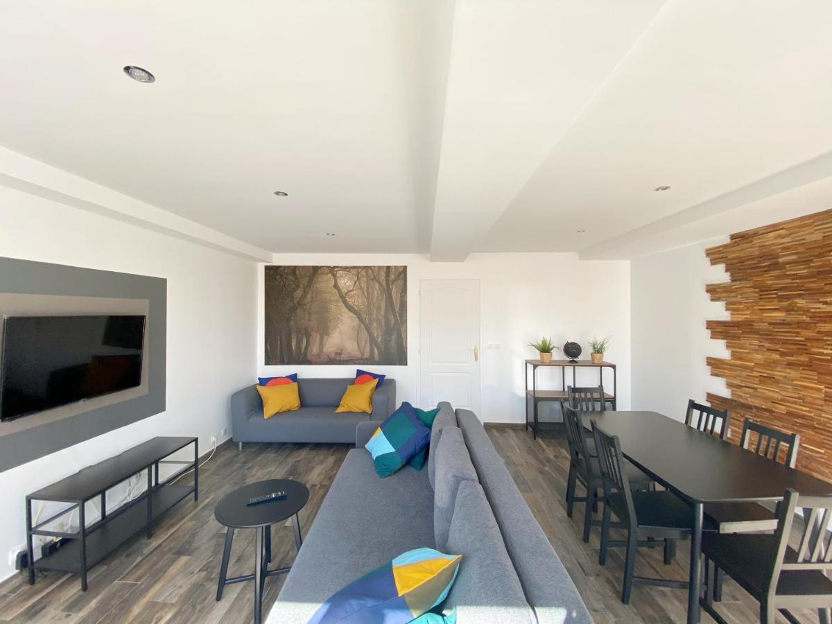 22 Chic & Cosy Grand Appart 92M2 Parking Gratuit Hypercentre Netflix Saint-Etienne  Exterior photo