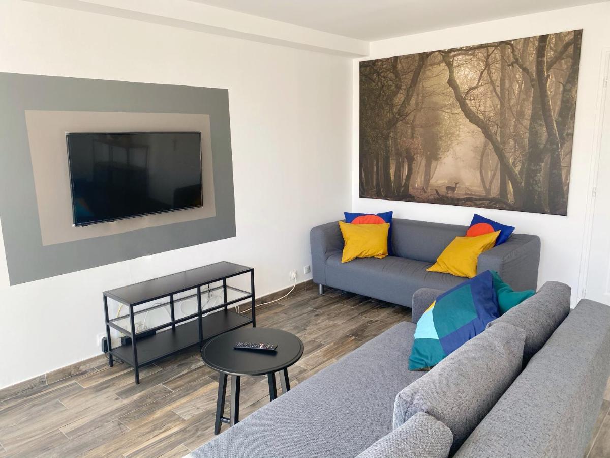 22 Chic & Cosy Grand Appart 92M2 Parking Gratuit Hypercentre Netflix Saint-Etienne  Exterior photo
